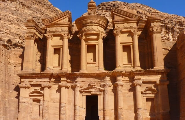 Ruina miasta Petra w Jordanii